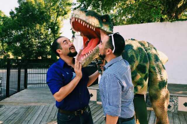 恐龍皮套,恐龍表演服